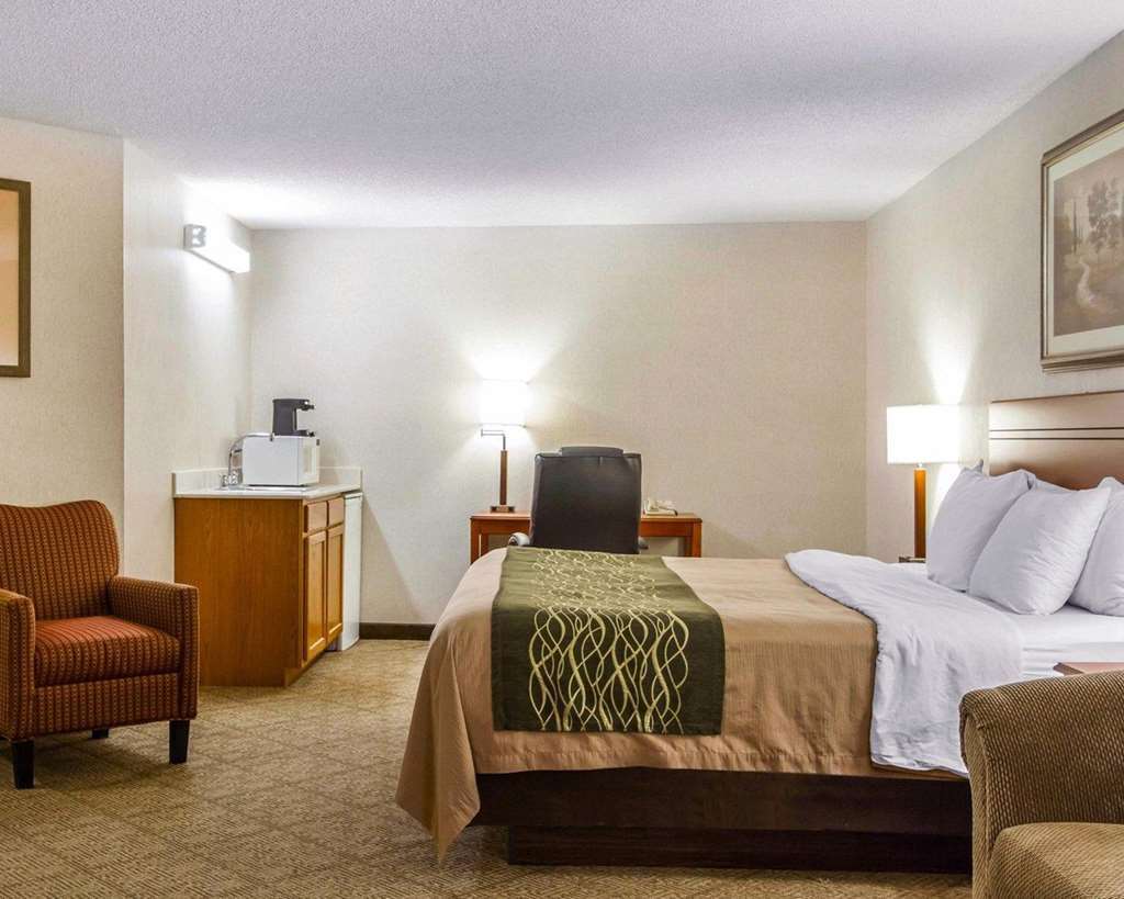 The Inn & Suites Omaha Near Zoo Ruang foto
